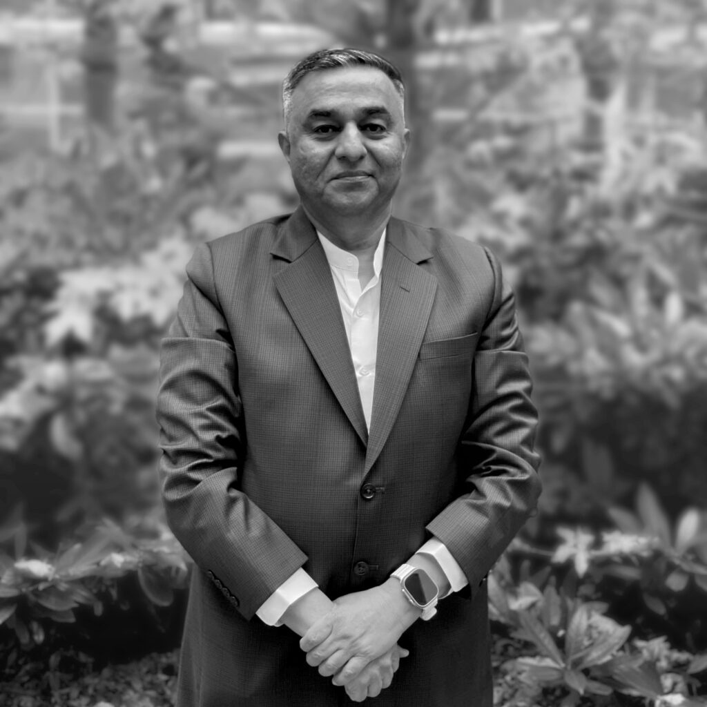 Mr Manoj Advani, Ox Connections